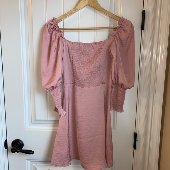 Light Pink Baby Doll Dress 🏰 - Picture 3 of 4